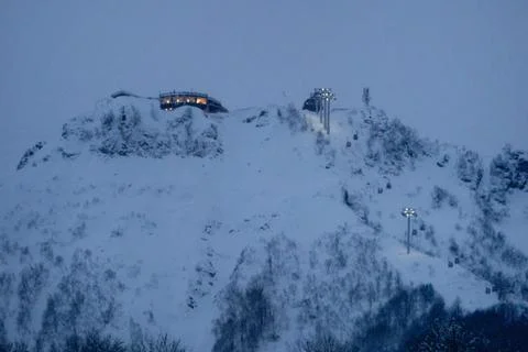 Panoramic view of the Caucasus mountain range. Adler district of Sochi, Russi Foto stock