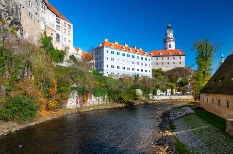 Panoramic view of Cesky Krumlov, featuring the historic castle tower and th.. Stock-Fotos