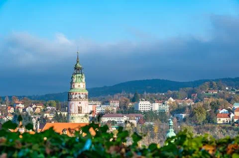 Panoramic view of Cesky Krumlov, featuring the historic castle tower and th.. Stock-Fotos