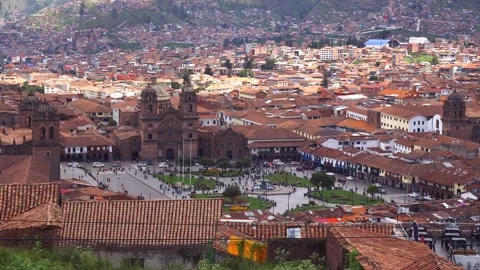 Panoramic view of the city of Cusco, Peru from San Cristobal Viewpoint Stock-Footage 330789534