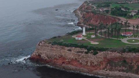 Panoramic view on cliff with lighthouse 库存影片 250455493