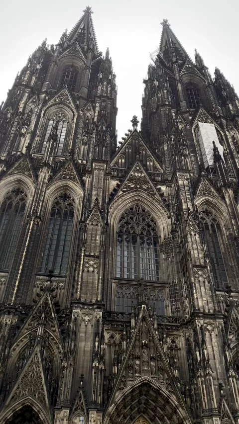 Panoramic view of Cologne Cathedral. Cologne, Germany. 4k Video stock 342001735