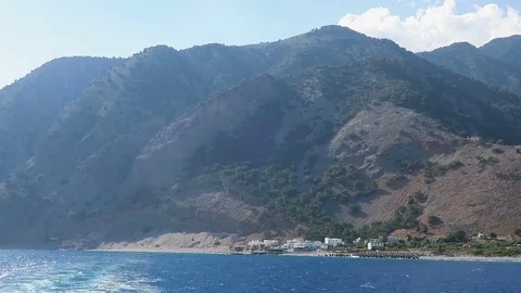Panoramic view of Crete (Greece) mountains of Libyan Sea side Vídeo Stock 77068272