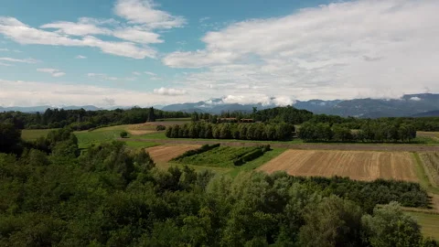 Panoramic view from a drone of prealps and farmlands in Lombardy Northern Italy Vidéo 247319962