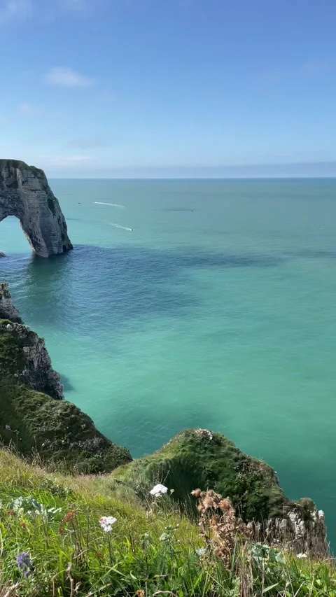 Panoramic view of elephant like sea cliff, blue sea in Étretat, France Video stock 263218503