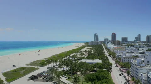 Panoramic view of empty Miami Beach 動画素材 130328097