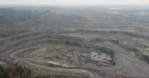 Panoramic view of the extraction of amber in the quarry. Open pit mine Video stock 222963929