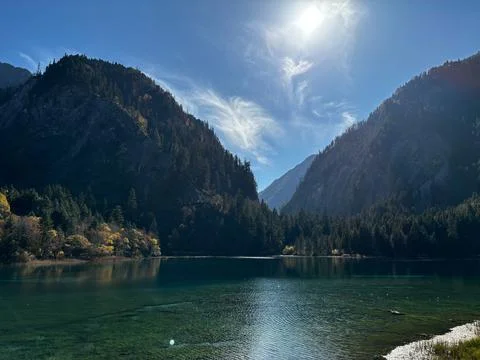 Panoramic View Of Five Flower Lake Under Sunny Sky In Jiuzhaigou National Park Stock Photos