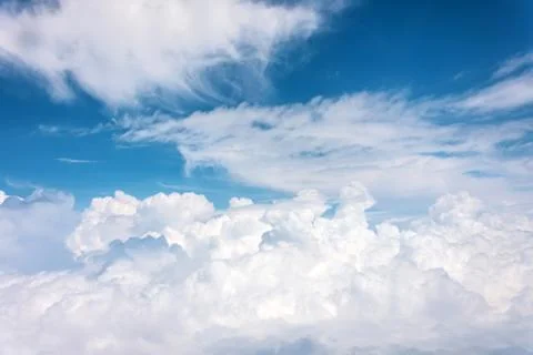 Panoramic view of fluffy cumulus thunderclouds and cirrus on a summer day fro Fotos Stock