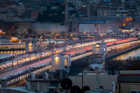 Panoramic view from Galata Bridge during twilight time Foto stock