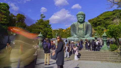 Panoramic view of the Giant Buddha bronze statue Stock Footage 330691504