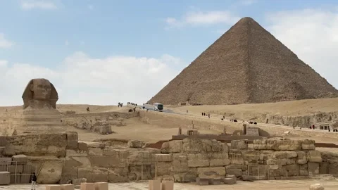 Panoramic View of Great Sphinx and Giza Pyramids Stock Footage 332409540