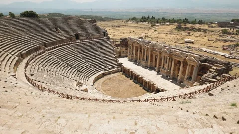 Panoramic View of Hierapolis Ancient Theater and Pamukkale Landscape Vídeos de archivo 346104974