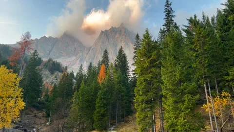 Panoramic view of high mountain peak with clouds in Dolomites, Italy Stock-Footage 342954745
