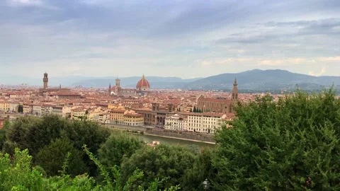 Panoramic view of historic Florence cityscape overlooking Arno river Video stock 342519582