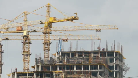 Panoramic view of a house construction site in city. Vidéo 335244020