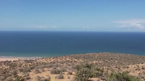 A panoramic view of Imi Ouaddar, north of Taghazout and Agadir, Morocco Vídeos de archivo 242409225