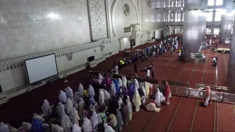 Panoramic View Inside Istiqlal Mosque, Jakarta, Java, Indonesia Video stock 313838767