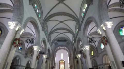 Panoramic view of interior inside Manila Cathedral, Intramuros, Philippines 스톡 동영상 204059189