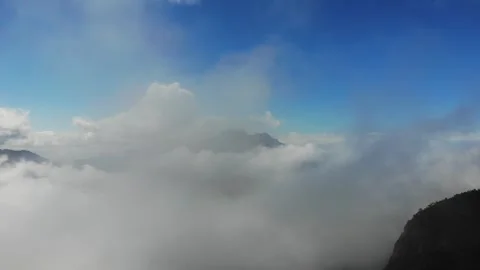 Panoramic View of Ishizuchi Mountain Range from Kamegamori Early Autumn Video stock 345032307
