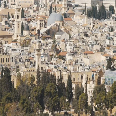 Panoramic view to Jerusalem Old city and the Temple Mount, Dome of the Rock Vidéo 69311954