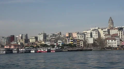 Panoramic view of Karakoy and Galata Tower from Golden Horn Video stock 343104776