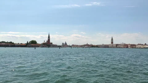 Panoramic view of the lagoon of Venice with the bell tower of S.Marco Video stock 132281962