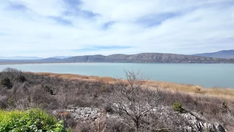 Panoramic view of Lake Vegoritida, Greece Видео 330863104