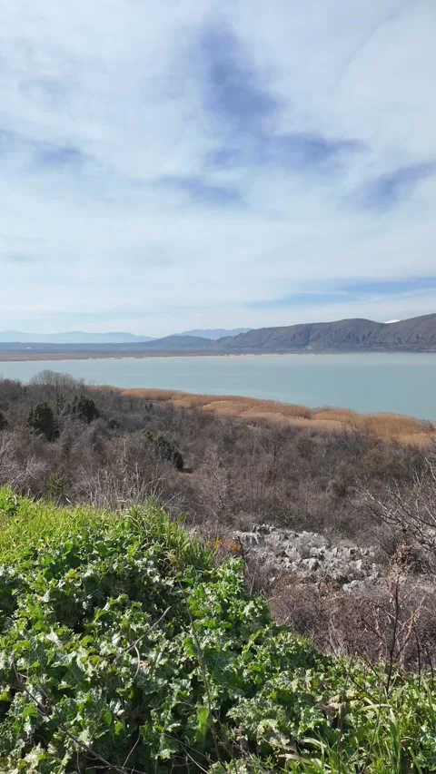 Panoramic view of Lake Vegoritida, Greece Видео 330863178