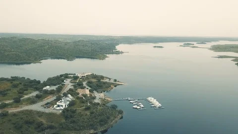 Panoramic view of a lake with vessels on it Video stock 96288617