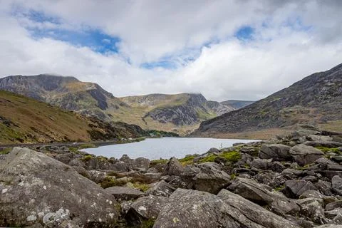 Panoramic View of Llyn Ogwen and Pen yr Ole Wen Mountain, Snowdonia Nationa.. Stock Photos