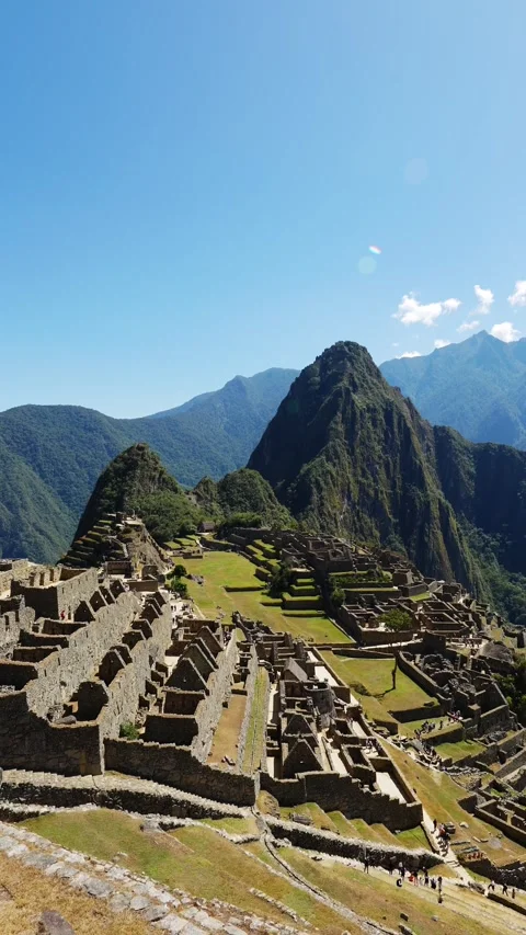 Panoramic view of Machu Picchu on a sunny day Stock Footage 281030004