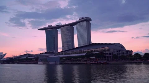 Panoramic view of Marina bay harbor with famous Marina Bay Sands hotel Stock-Footage 84581010