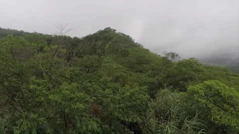 Panoramic view, Misty clouds above forest at Mahawu Volcano, Sulawesi, Indonesia Vídeos de archivo 172285713