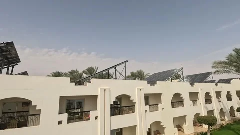 A Panoramic View of a Modern Architectural Structure Emphasizing Sustainable Видео 330098459