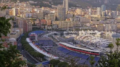 Panoramic View of Monaco Harbor and Grand Prix Circuit 4K Vidéo 336665519