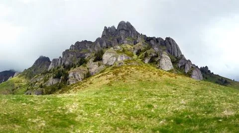 Panoramic view of Mount Ciucas on spring Foto stock