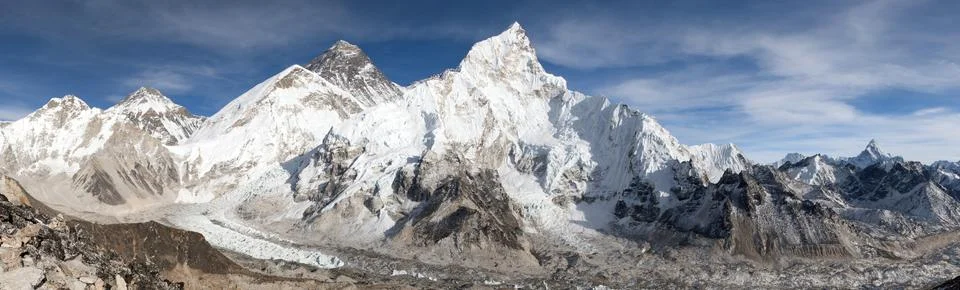 Panoramic view of Mount Everest with beautiful sky and Khumbu Glacier - way t Stock Photos