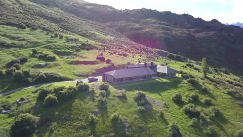 Panoramic View of Mountain Lodge In New Zealand, Drone Panning Right Stock Footage 145721041