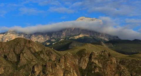 Panoramic view of the mountain range in the North Caucasus in Russia. Foto stock
