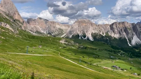 Panoramic view of mountain Seceda with green meadows Video stock 284463571