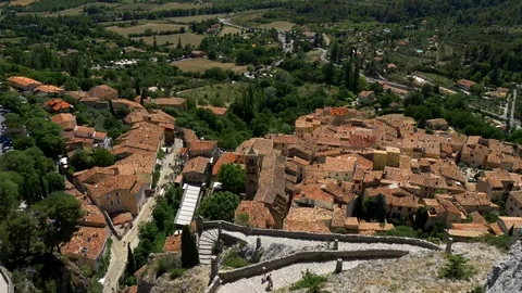 Panoramic view of the old town's rooftops. Moustiers-Sainte-Marie, France. Video stock 84742600