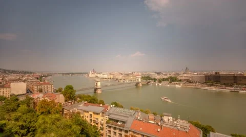 Panoramic view over Budapest and river Danube by day Video stock 53789583