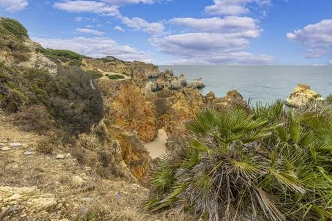 Panoramic view over Praia do Prainha beach in Portuguese Algarve during dayti Stock-Fotos