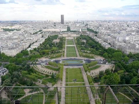 Panoramic view of paris from tour eiffel, france Stockfoto's