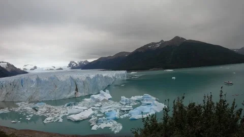 Panoramic view of Perito Moreno Stock Footage 303203098