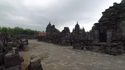 Panoramic View of Perwara Temples, Buddhist Stupas, Sewu Temple, Java, Indonesia Vidéo 307094110