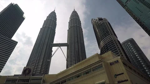 Panoramic view, Petronas or Twin towers skyscrapers, Kuala Lumpur, Malaysia Stock Footage 165207024