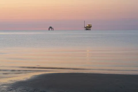 Panoramic view of Platforms for extraction and transformation of natural gas  写真素材