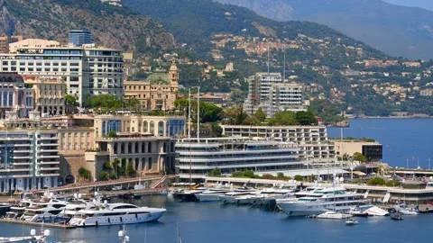 Panoramic view of Port Hercule in Monaco with luxury yachts and mediterrane.. Video stock 339460021